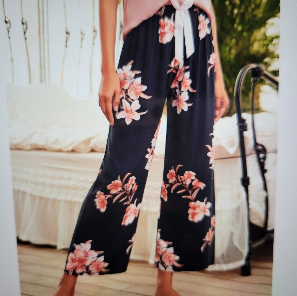 ROMWE BLACK FLORAL PRINT BOW LOUNGEWEAR/SLEEP PANT-NWT - Picture 1 of 8